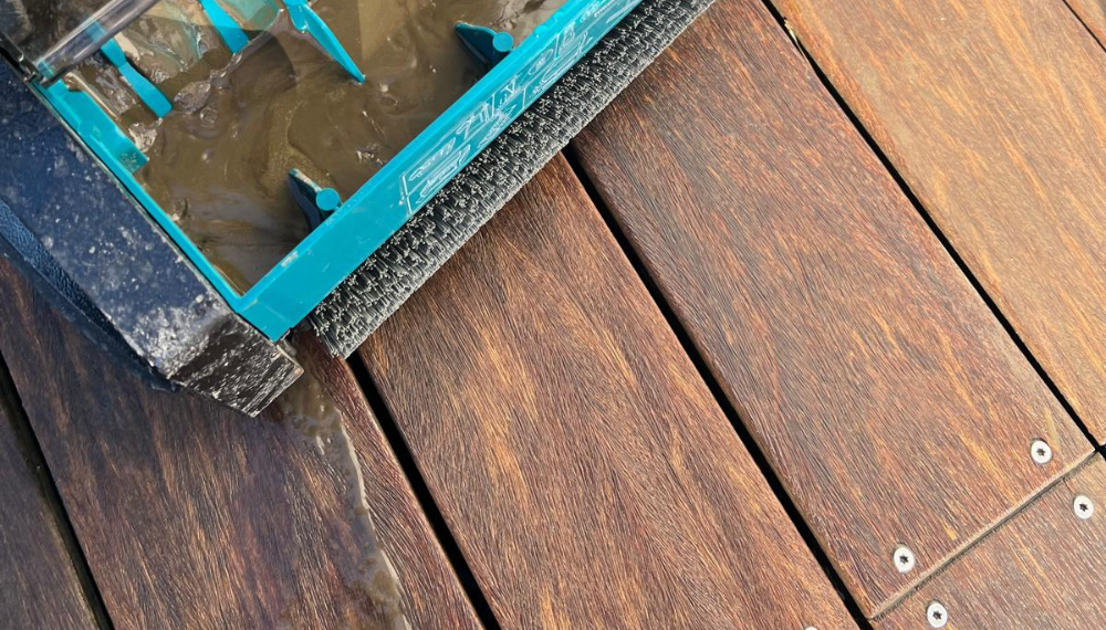 Nettoyage terrasse bois Noirmoutier : le service à connaître pour un résultat impeccable